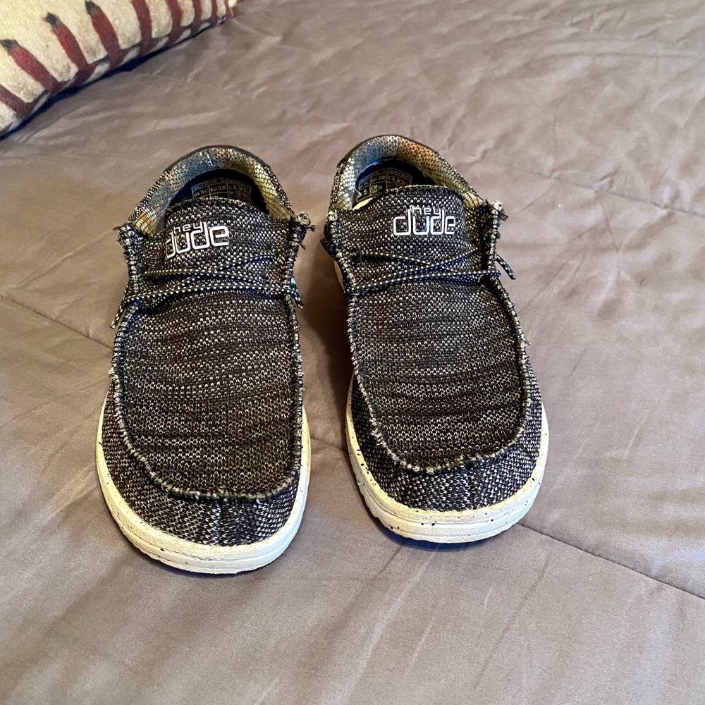 Hey Dude Kids Size 6